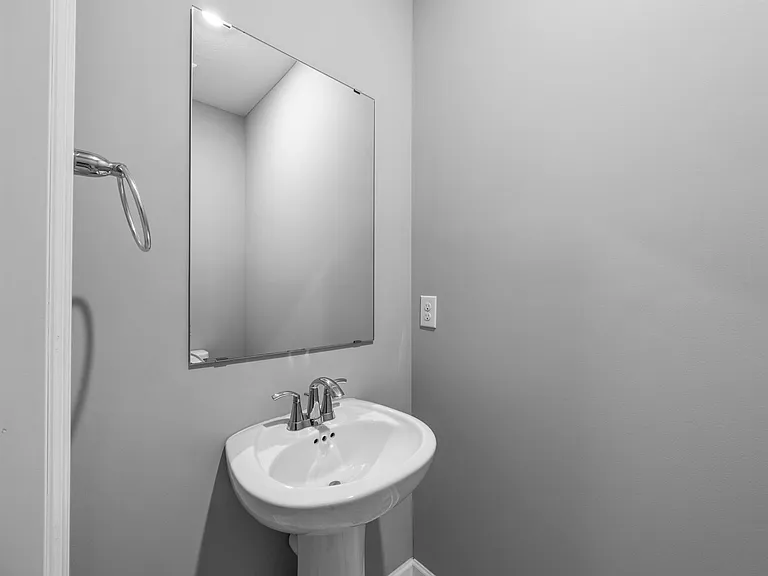 20065 62nd Pl — Photo 2