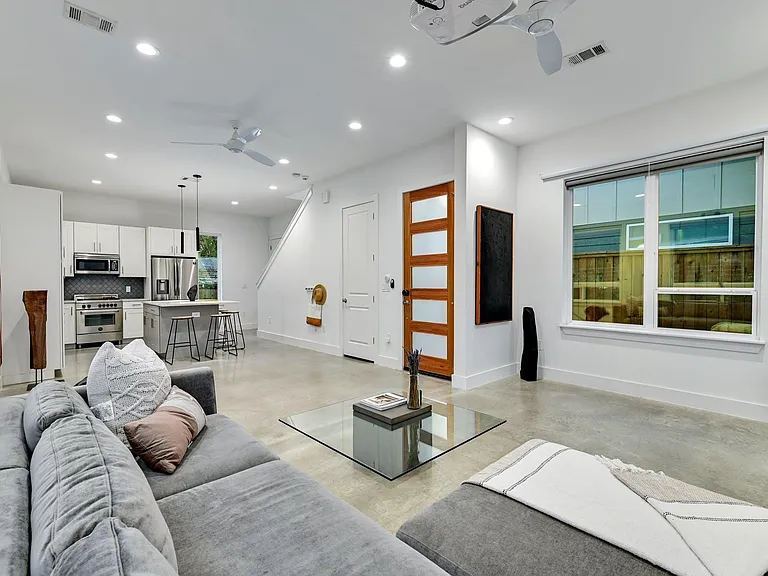 1131 Map St #2 — Photo 8