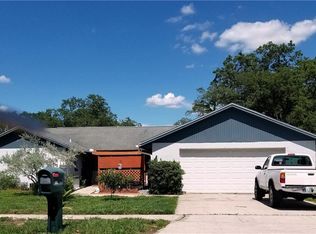 106 Foxwood Dr, Brandon, FL 33510