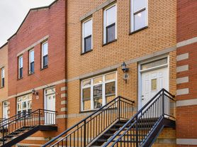 1919 N Drake Ave, Chicago, IL