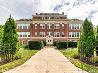 6 School St #20, Stonington, CT 06378