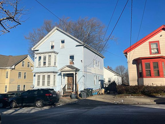 2nd image of 52 Woodbine St