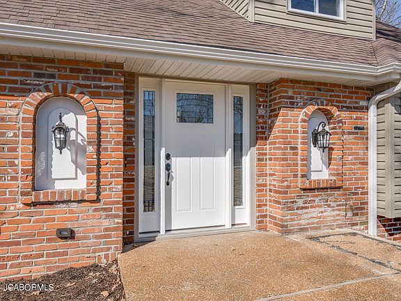 5th image of 816 Primrose Ln