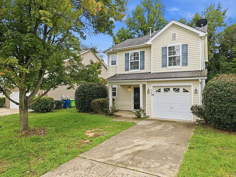 3742 Marshlane Way — Photo 2