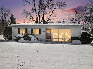 15610 Hamilton St, Granger, IN 46530