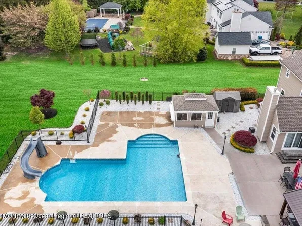 5 Autumn Ave, Jackson, NJ 08527