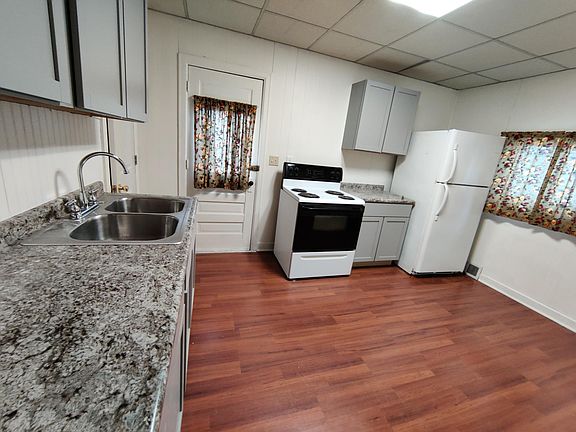 4th image of 434 W Willowview Dr #3