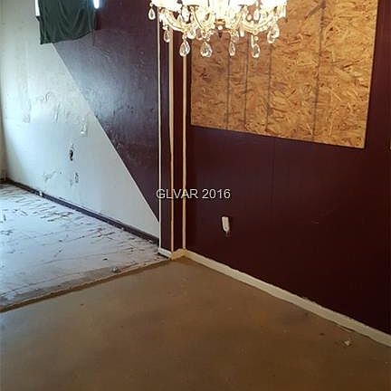 2nd image of 1220 W Washington Ave