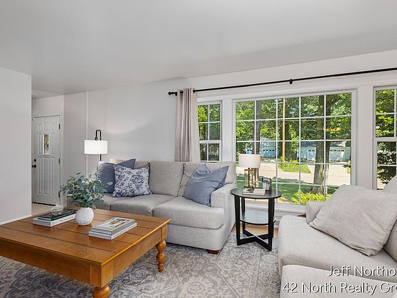 5th image of 4619 Meryton Ave NW