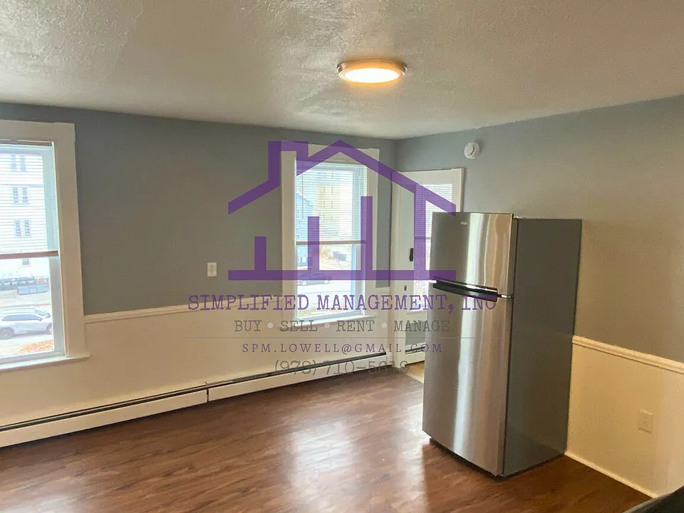 248 Park St #4