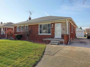 21769 Wilmot Ave, Eastpointe, MI 48021