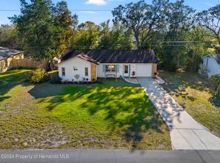 5460 Alderwood St, Spring Hill, FL 34606