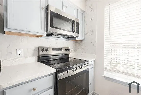 4620 San Jacinto St — Photo 33