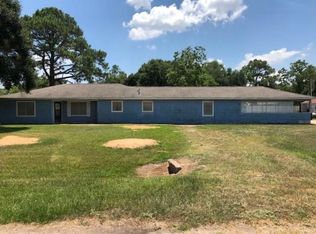 191 Lakeview 2 Rd, El Campo, TX 77437