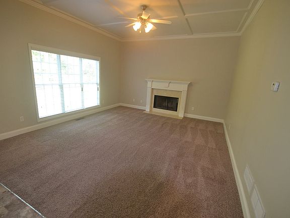 3rd image of 4710 Mason Ct