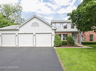 435 Ginger Ln, Elgin, IL 60120