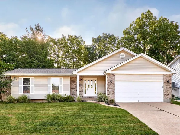4408 Morning Dove Ct, Saint Louis, MO 63128