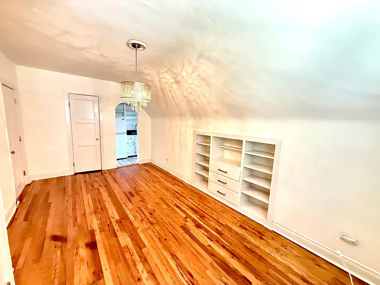 1454 N Marion St — Photo 5