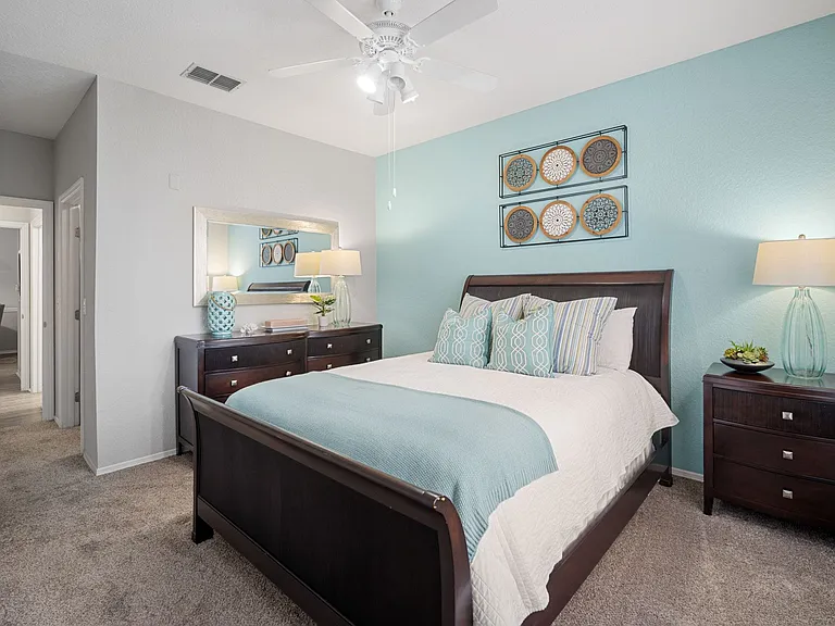 The Grand Reserve at Tampa Palms Apartments — Photo 21