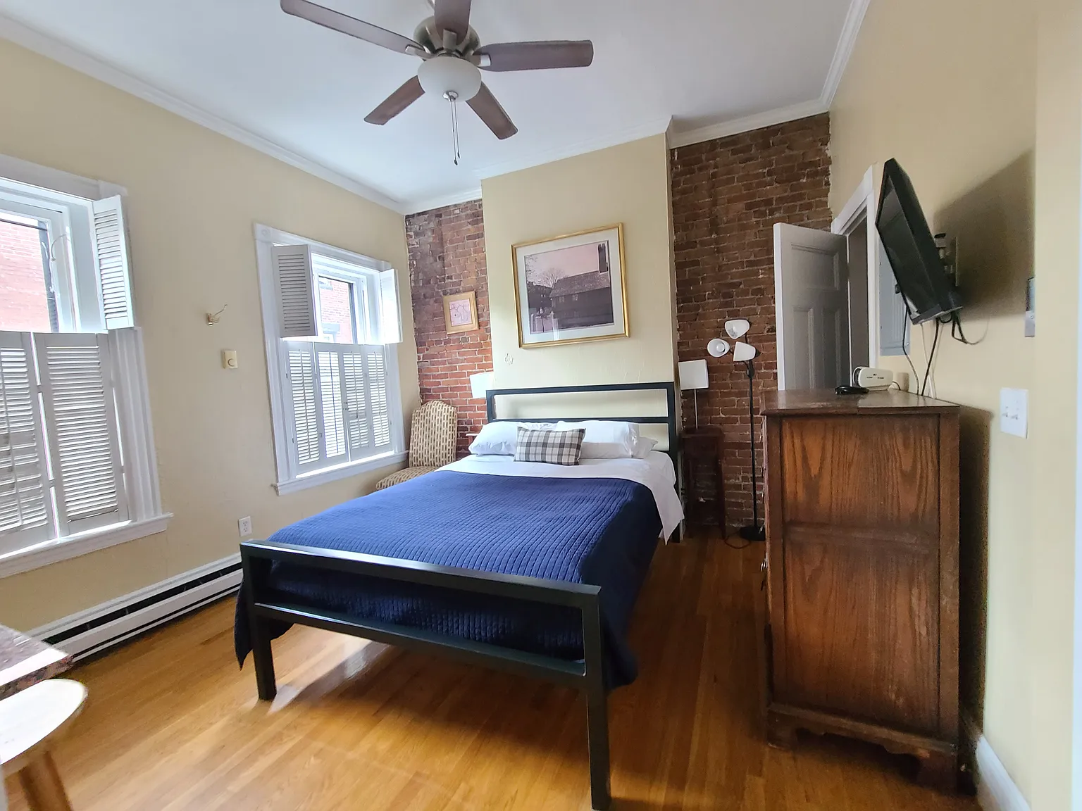 Studio, 9999 sqft, $2,400 — Photo 4