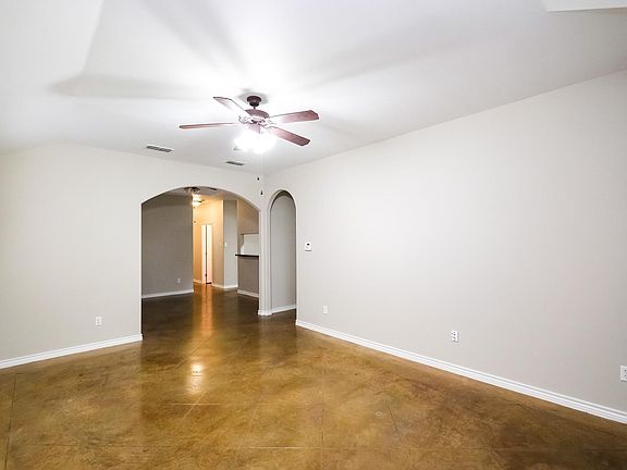 4th image of 6629 Rhine Dr #A