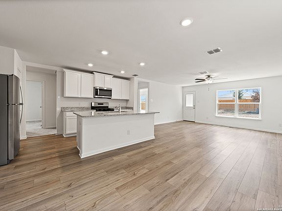 4th image of 3906 Belby Fields
