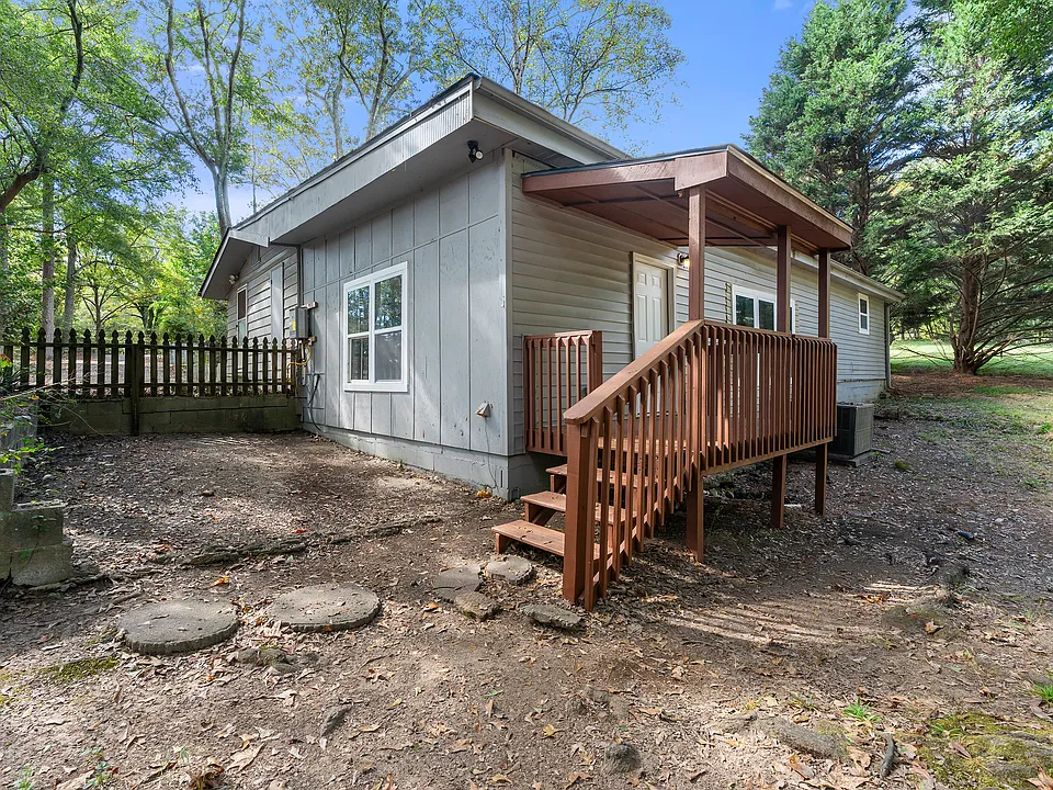 3745 Feldwood Pl #5