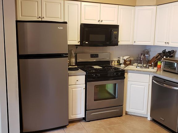 5th image of 53 Bogota St