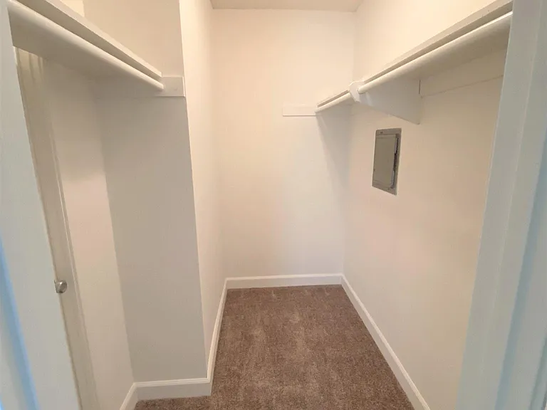 Anniversary Apartments — Photo 12
