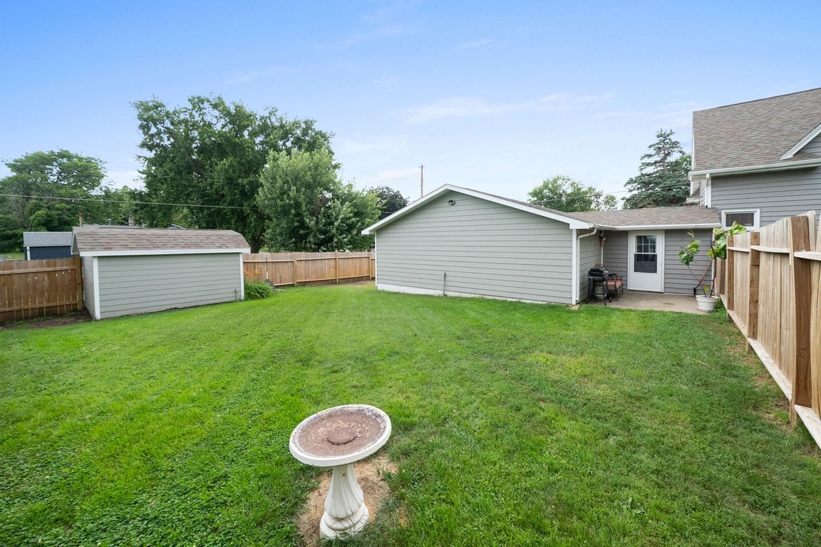 next background image