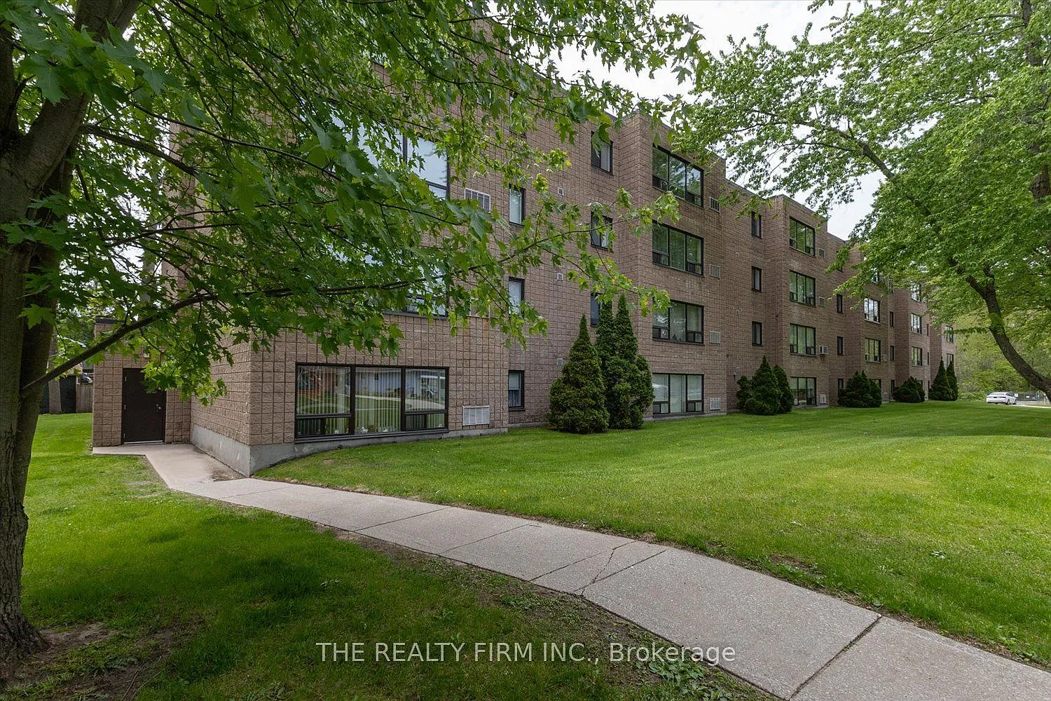 2 bed, $1,549 — Photo 2