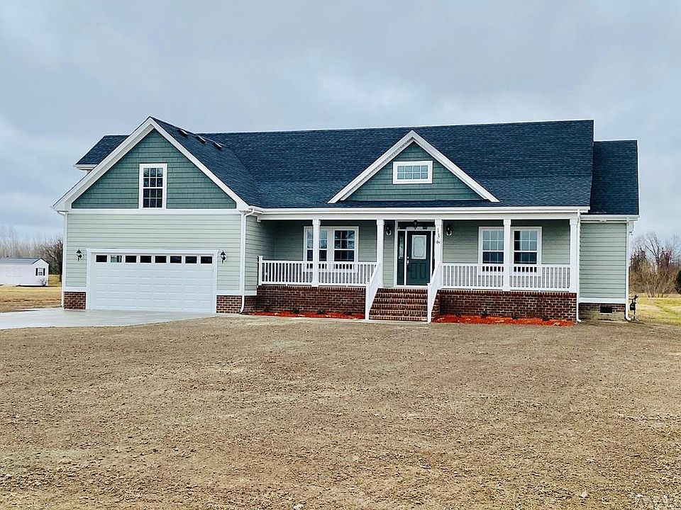 1st image of 136 Pelican Pointe Dr