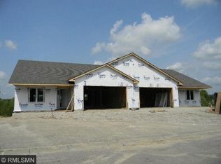 125 Rosewood Ln, Watertown, MN 55388