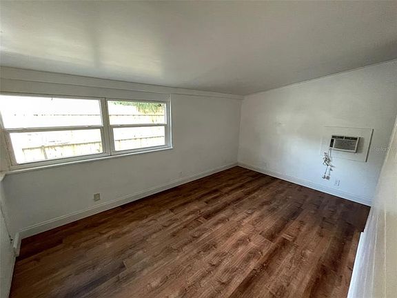 5th image of 8080 28th Ave N