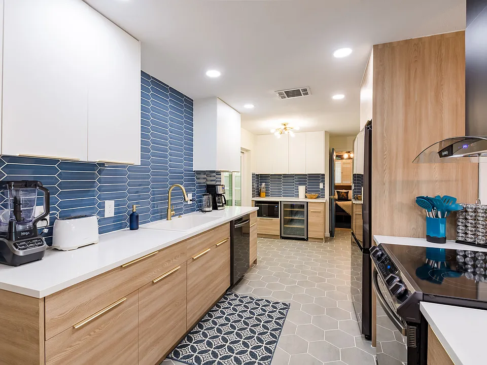 3230 Spanish Moss Ln