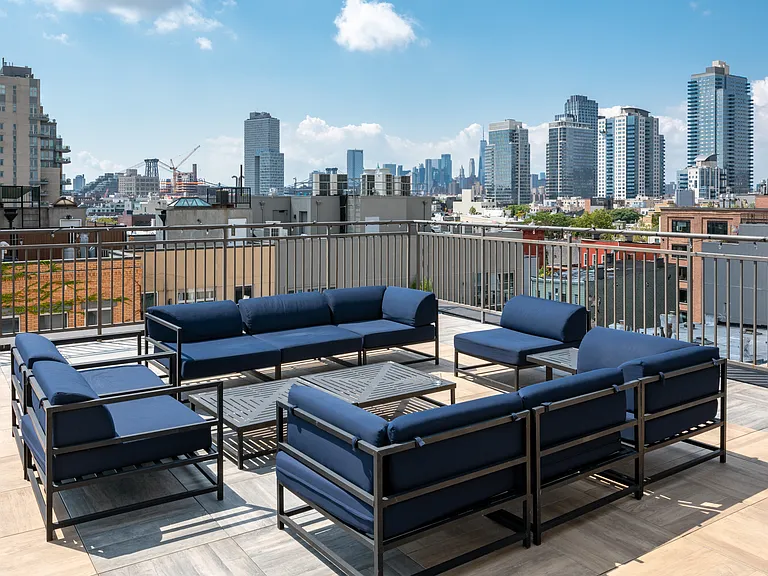 139 N 10th St #4G — Photo 7