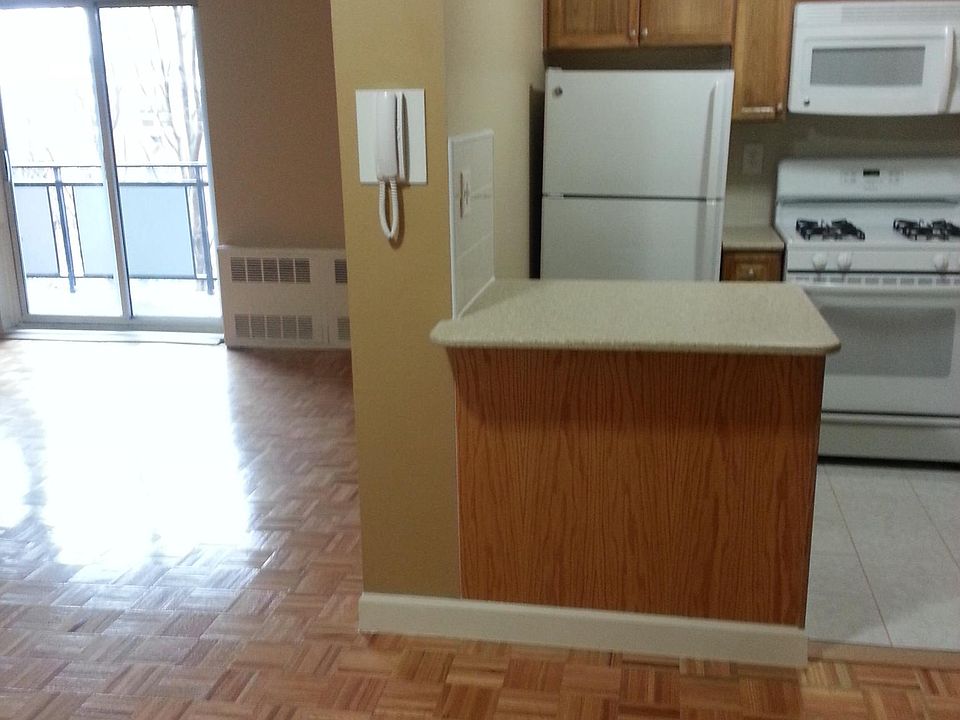 1st image of 1660 Bell Blvd #6
