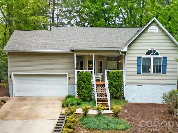 61 Autumn Glen Ct, Brevard, NC 28712