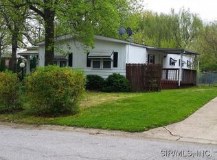 1801 Crestview Dr, O Fallon, IL 62269