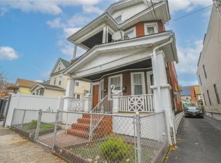 9439 116th St, South Richmond Hill, NY 11419