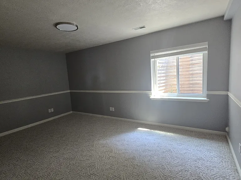 360 N Pleasant Grv #B — Photo 5