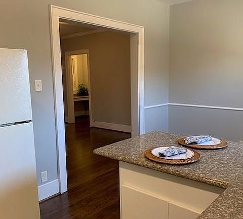 5th image of 1631 Richmond Ave APT 1