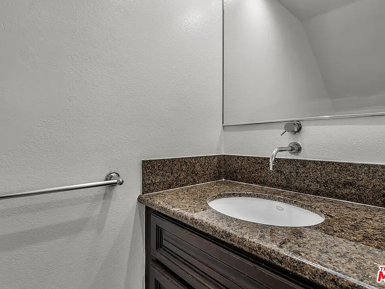 7301 Vista Del Mar Ave #A103 — Photo 21