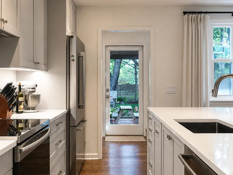 5004 McMurray Ct — Photo 4