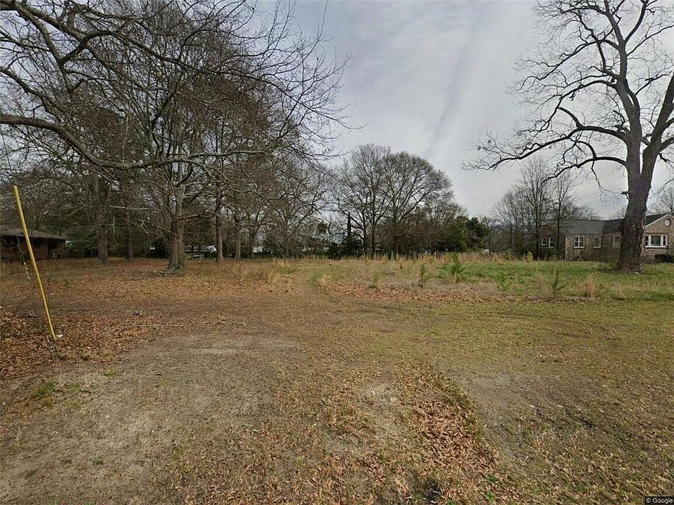 1st image of 646 Martin Luther King St #114
