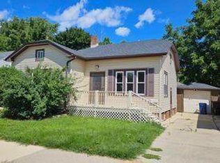 2027 Marquette St, Racine, WI 53402
