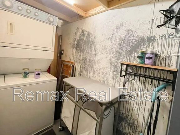 5th image of 10024 Jasper Ave NW #207