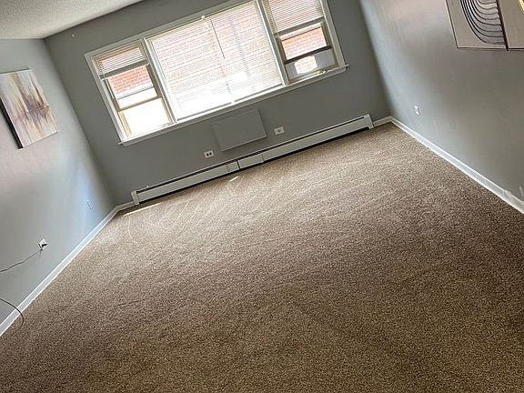 3rd image of 415 S Lombard Ave APT 202