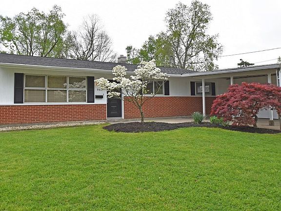 2nd image of 961 Hollytree Dr