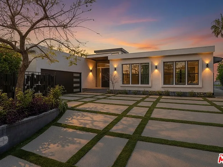 2715 Edwin Pl — Photo 9